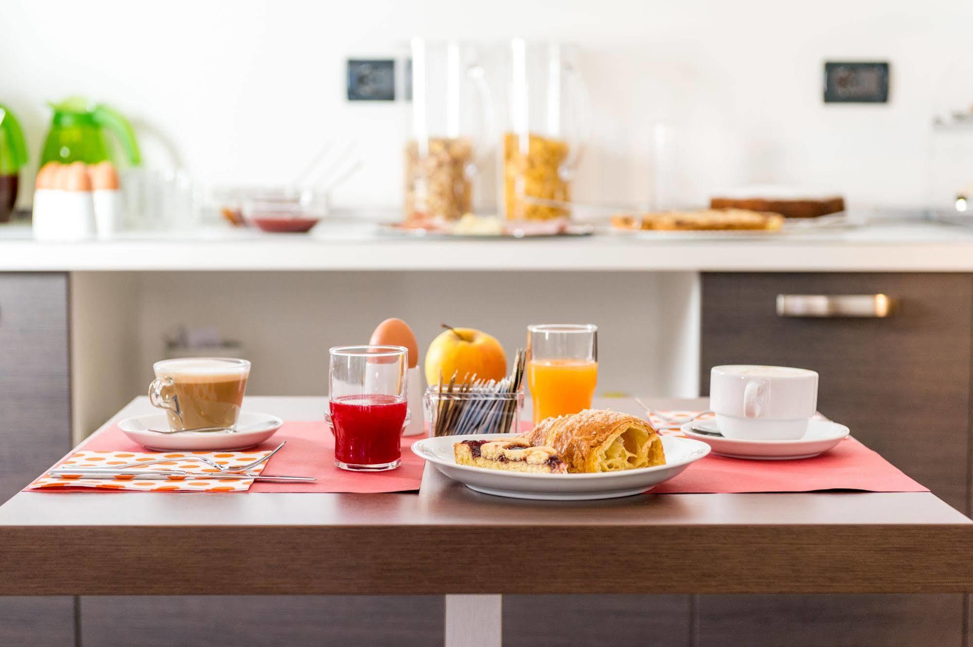 Villa Cameras Room And Breakfast Мори Екстериор снимка