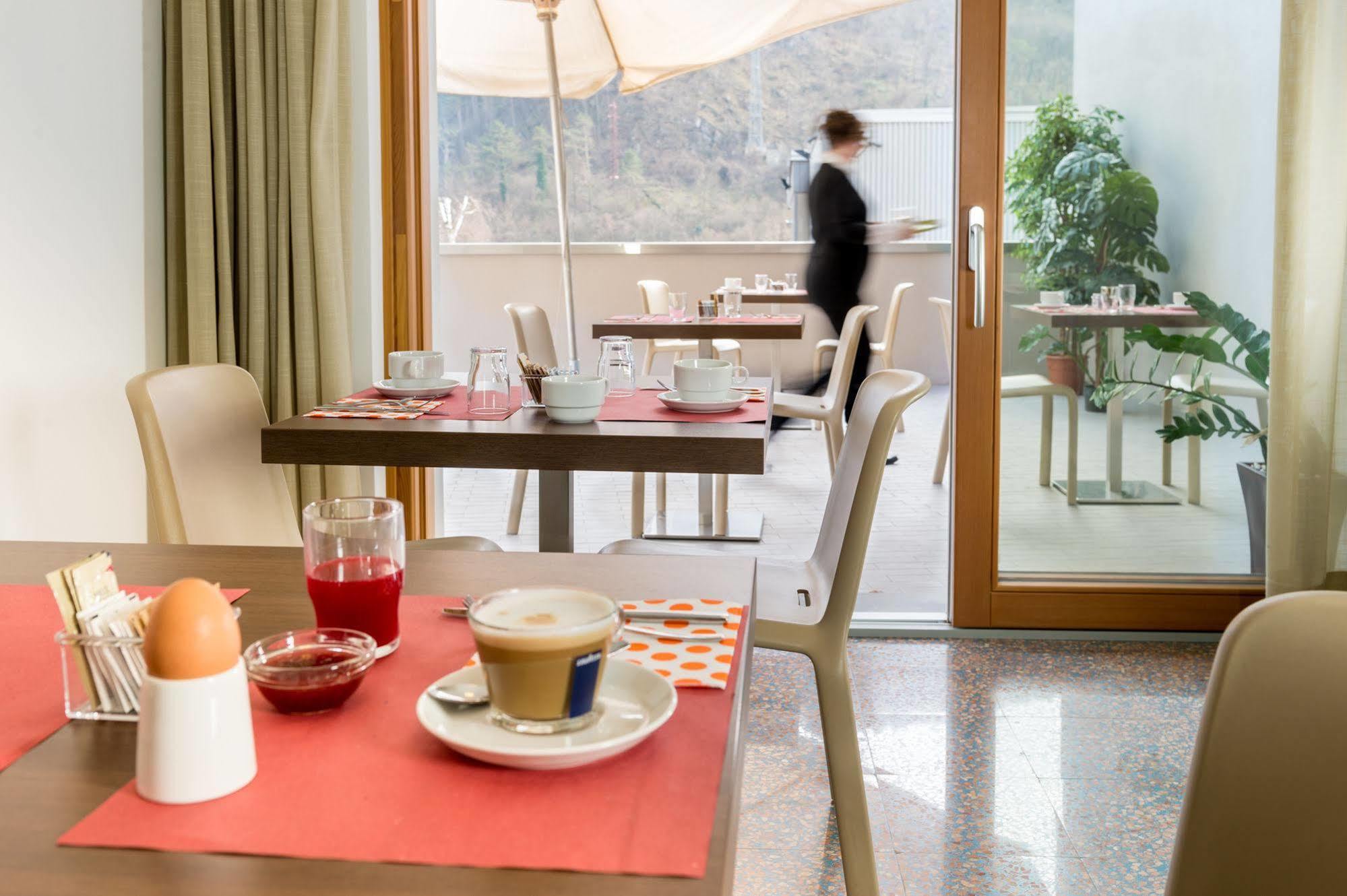Villa Cameras Room And Breakfast Мори Екстериор снимка
