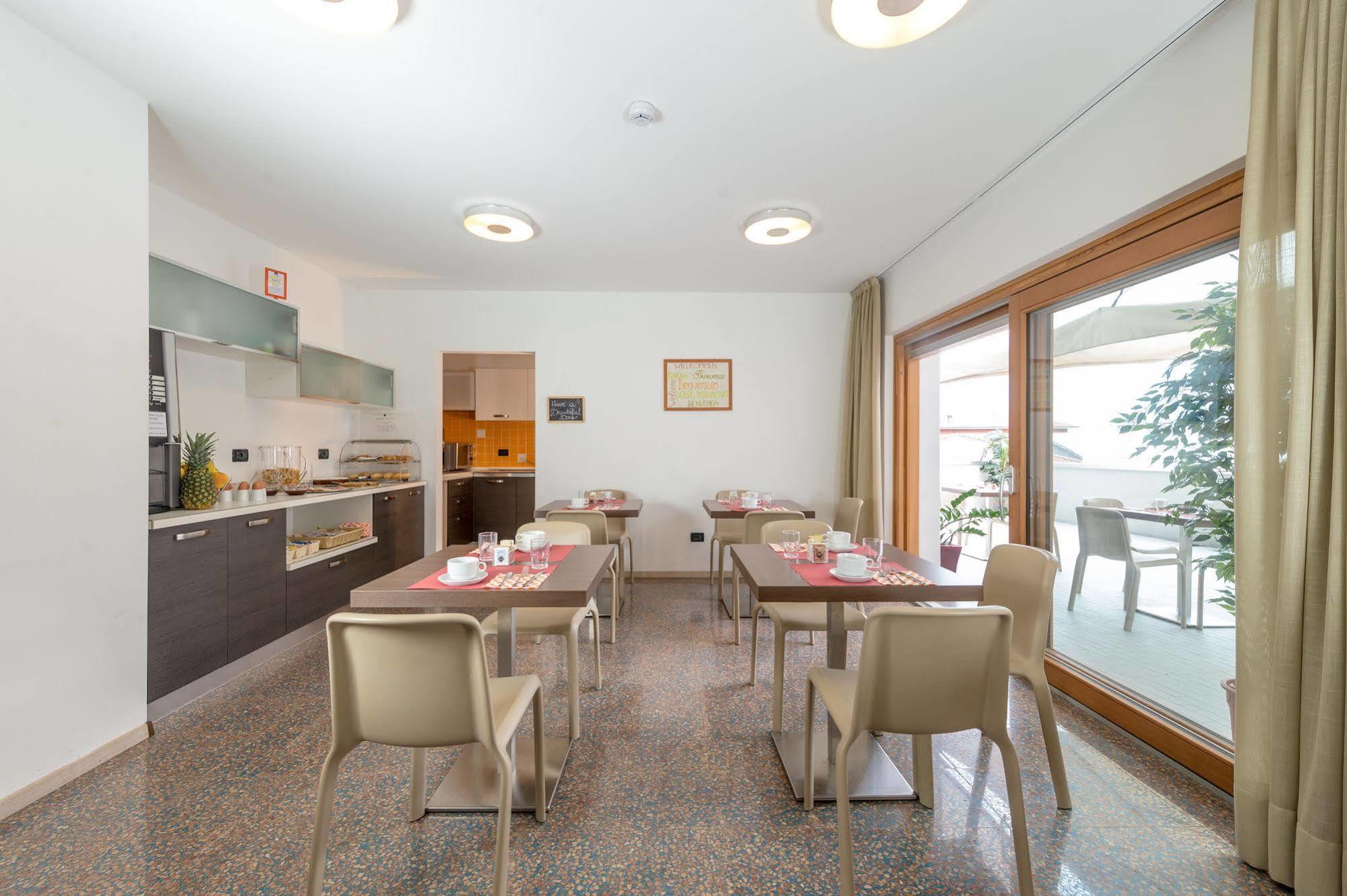 Villa Cameras Room And Breakfast Мори Екстериор снимка